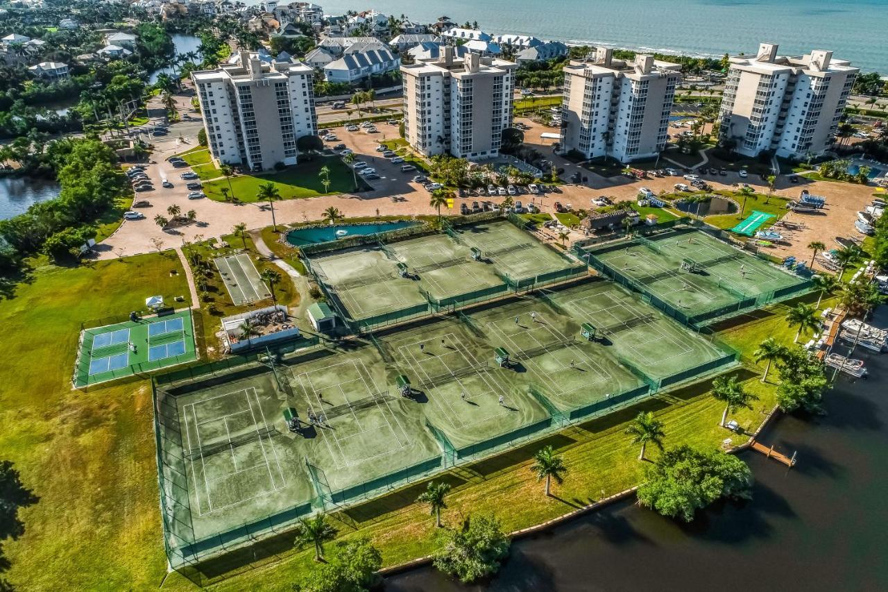 Отель Bonita Beach And Tennis Club Бонита-Спрингс Экстерьер фото